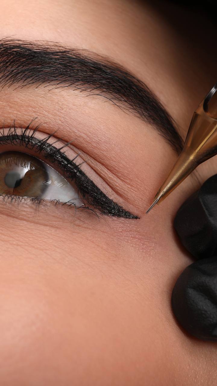 Eyeliner tattoo